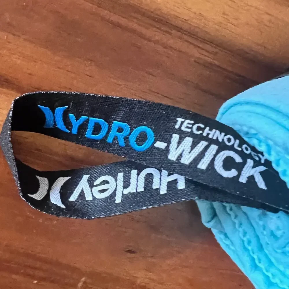 Hurley Aurora Green Hydro-Wick Fitness Microfiber Gym Yoga Outdoor Towel New - Picture 4 of 4